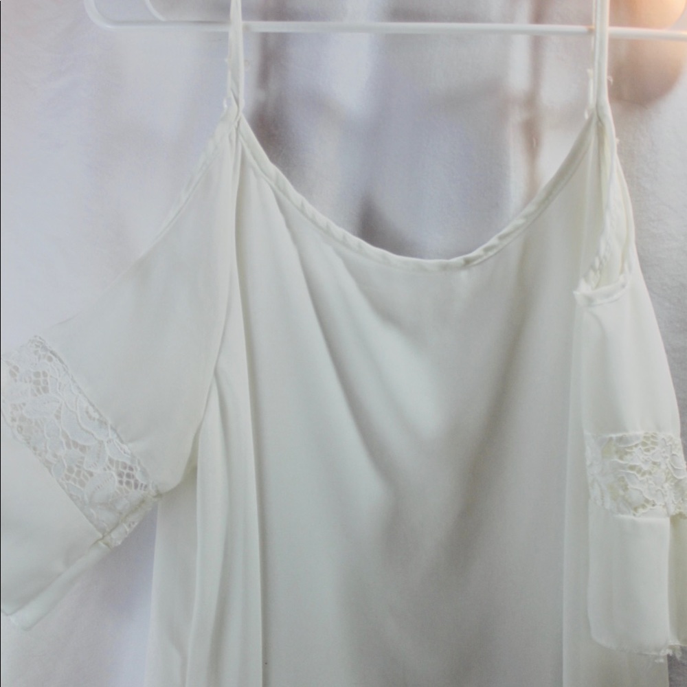 White flowy summer dress ✨